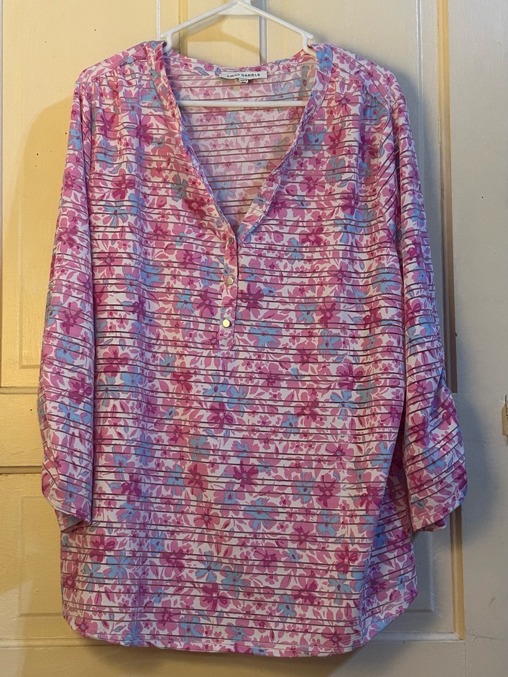 Emily Daniels Pink Floral & Striped 3/4 Sleeve Henley Tunic - Women’s Size 1X
